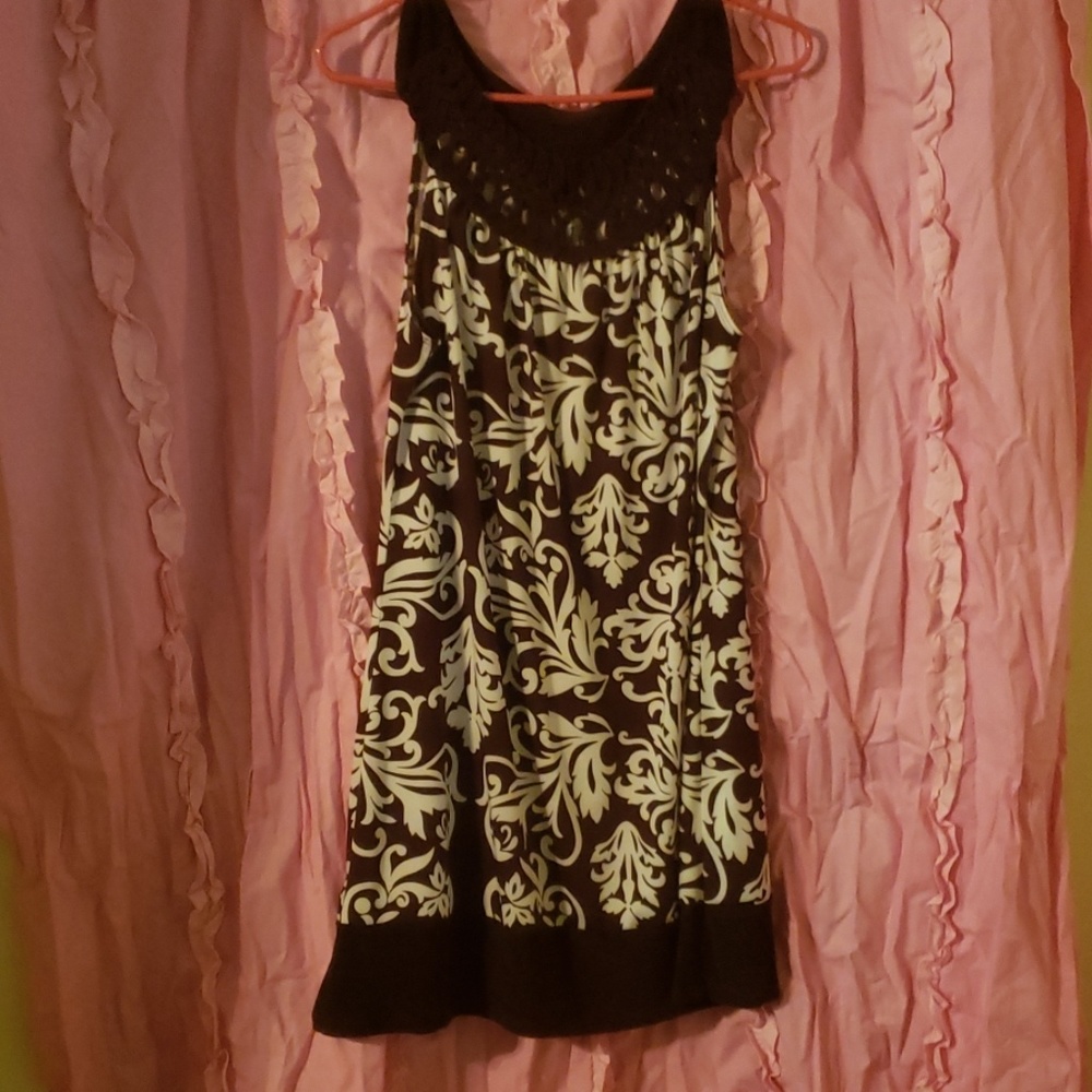 Dress - Picture 1 of 2